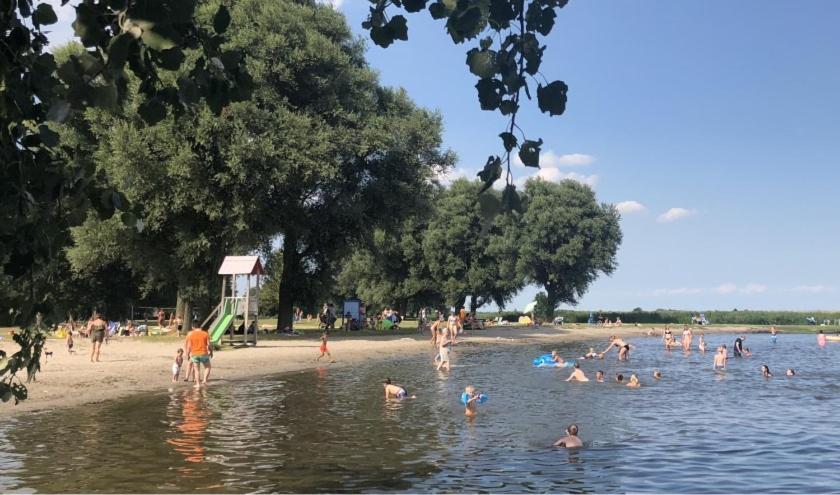 לינה וארוחת בוקר קסטריקום Slapen Bij De Buurvrouw מראה חיצוני תמונה